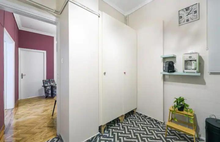 4 Travelers Appartement Thessaloniki Buitenkant foto